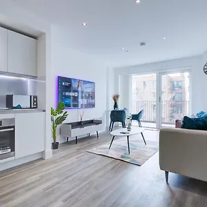  Apartment Luxe By Excel United Kingdom